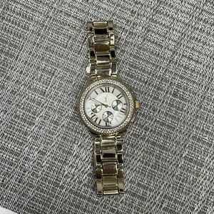 Brand new, never worn Premiere jewelry boyfriend watch.